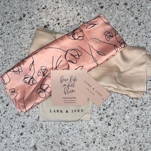 Lark & Ives Hair Scarf Set - NEW